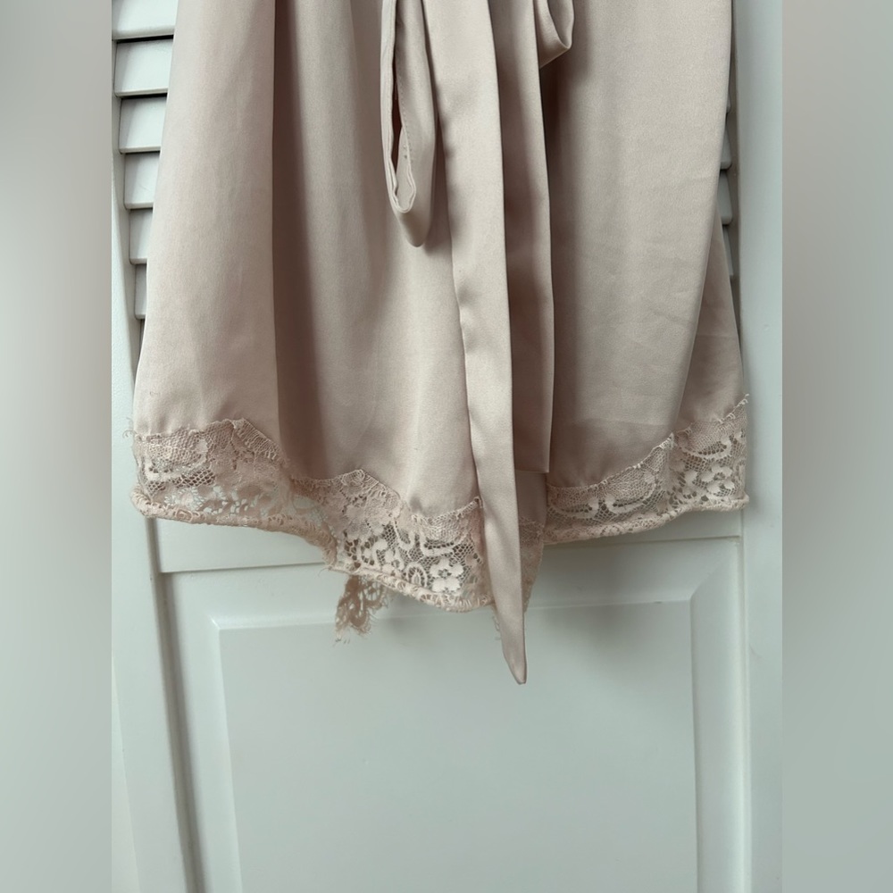 Satin Robe - Picture 2 of 5